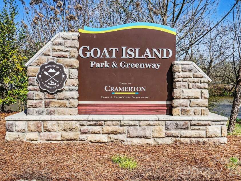 28 2nd Street, Cramerton, NC 28032.  MLS# CAR4357409, YatesRealty ID 26217. Walking distance to Goat Island Park.