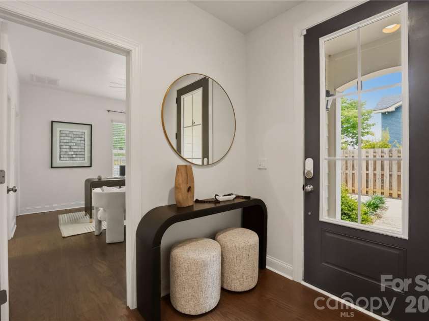 1105 Towns Hill Way, Charlotte, NC 28209.  MLS# CAR4365934, YatesRealty ID 26219. 