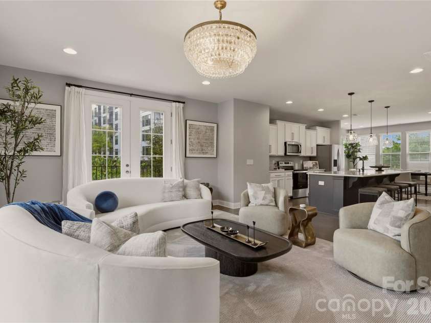1105 Towns Hill Way, Charlotte, NC 28209.  MLS# CAR4365934, YatesRealty ID 26219. 