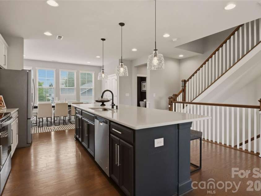 1105 Towns Hill Way, Charlotte, NC 28209.  MLS# CAR4365934, YatesRealty ID 26219. 