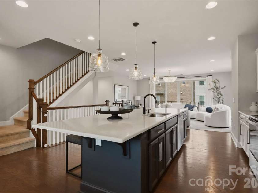 1105 Towns Hill Way, Charlotte, NC 28209.  MLS# CAR4365934, YatesRealty ID 26219. 