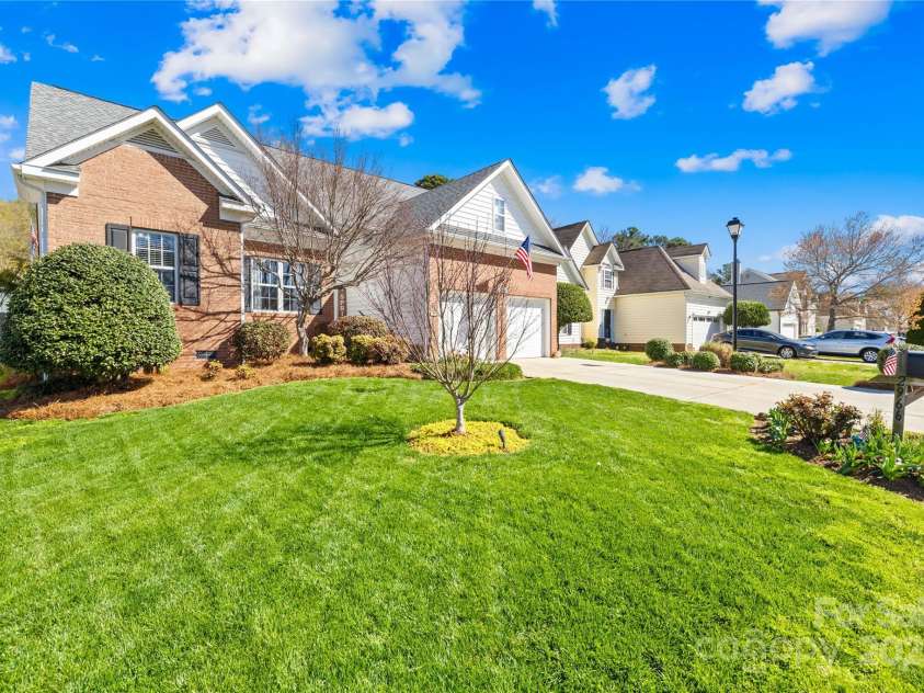 2966 Huckleberry Hill Drive, Fort Mill, SC 29715.  MLS# CAR4237525, YatesRealty ID 2622. 