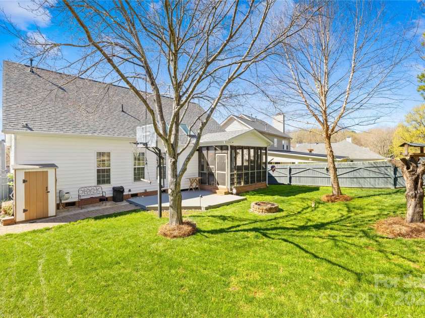 2966 Huckleberry Hill Drive, Fort Mill, SC 29715.  MLS# CAR4237525, YatesRealty ID 2622. 