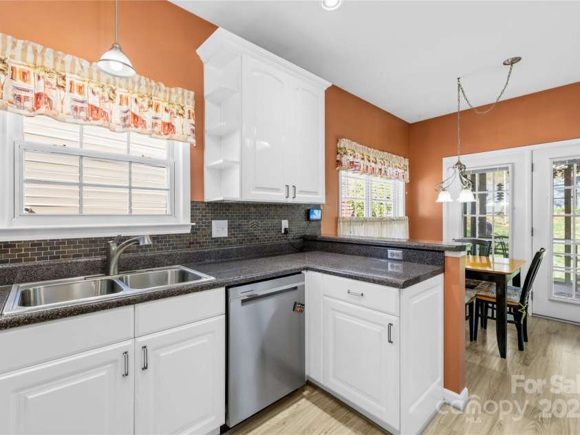 2966 Huckleberry Hill Drive, Fort Mill, SC 29715.  MLS# CAR4237525, YatesRealty ID 2622. 