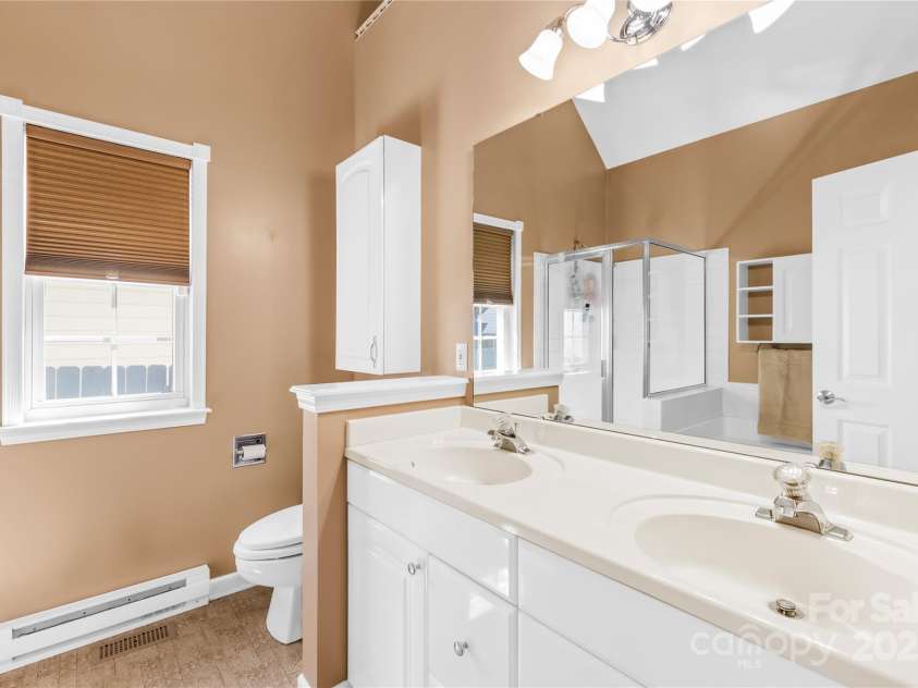 2966 Huckleberry Hill Drive, Fort Mill, SC 29715.  MLS# CAR4237525, YatesRealty ID 2622. 
