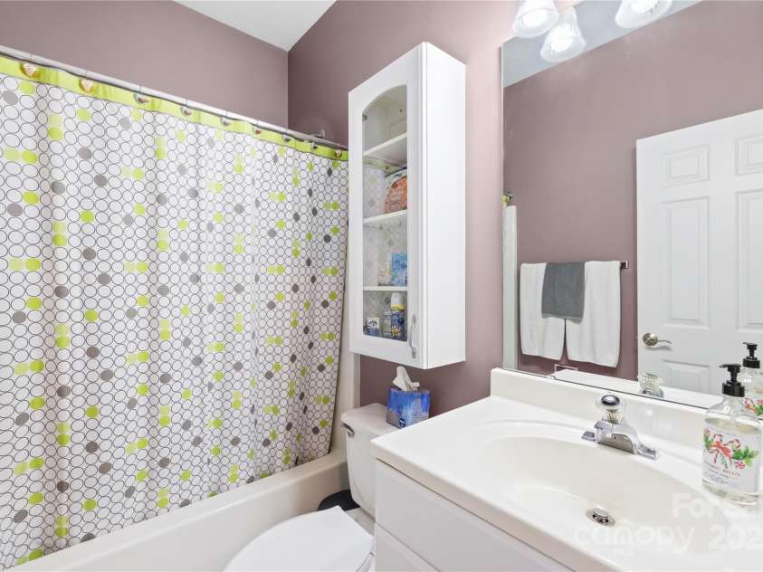 2966 Huckleberry Hill Drive, Fort Mill, SC 29715.  MLS# CAR4237525, YatesRealty ID 2622. 