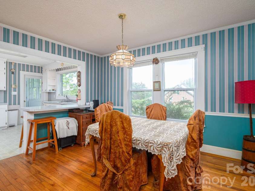 5309 Hickory Grove Road, Stanley, NC 28164.  MLS# CAR4361259, YatesRealty ID 26220. 