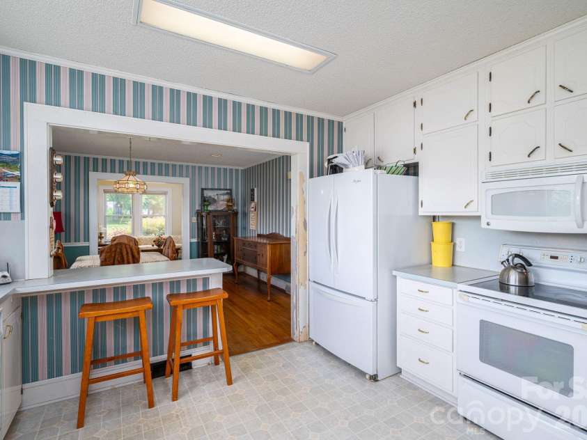 5309 Hickory Grove Road, Stanley, NC 28164.  MLS# CAR4361259, YatesRealty ID 26220. 