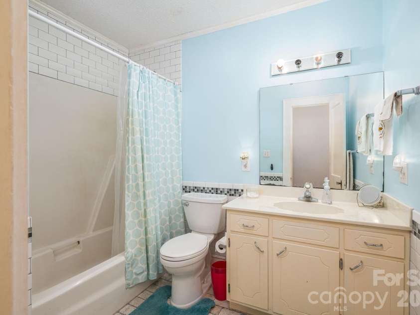 5309 Hickory Grove Road, Stanley, NC 28164.  MLS# CAR4361259, YatesRealty ID 26220. 