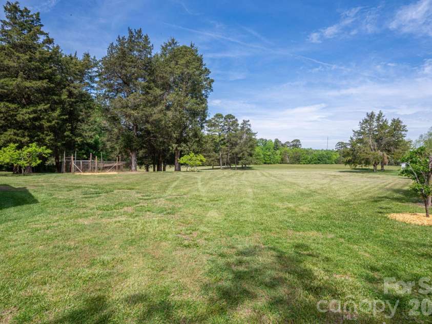 5309 Hickory Grove Road, Stanley, NC 28164.  MLS# CAR4361259, YatesRealty ID 26220. 