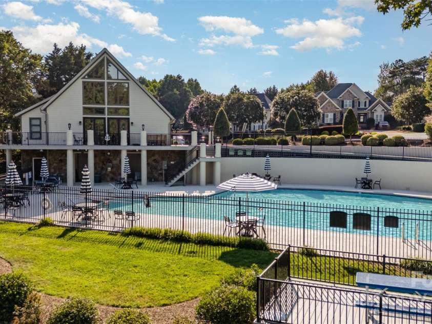 2656 Norman Isle Drive, Denver, NC 28037.  MLS# CAR4281787, YatesRealty ID 26221. 