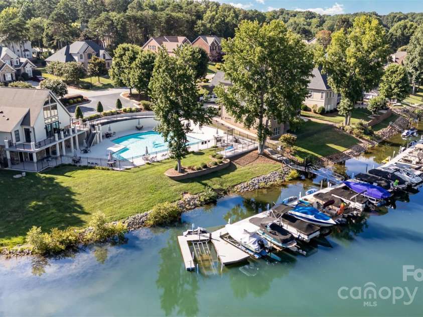 2656 Norman Isle Drive, Denver, NC 28037.  MLS# CAR4281787, YatesRealty ID 26221. 