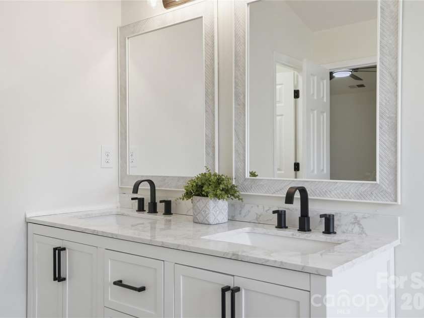 126 Matlen Drive, Mooresville, NC 28117.  MLS# CAR4373700, YatesRealty ID 26222. 