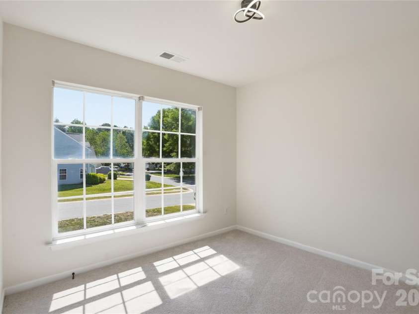 126 Matlen Drive, Mooresville, NC 28117.  MLS# CAR4373700, YatesRealty ID 26222. 