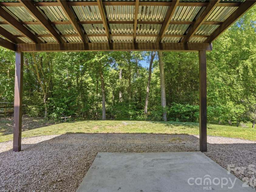 126 Matlen Drive, Mooresville, NC 28117.  MLS# CAR4373700, YatesRealty ID 26222. 