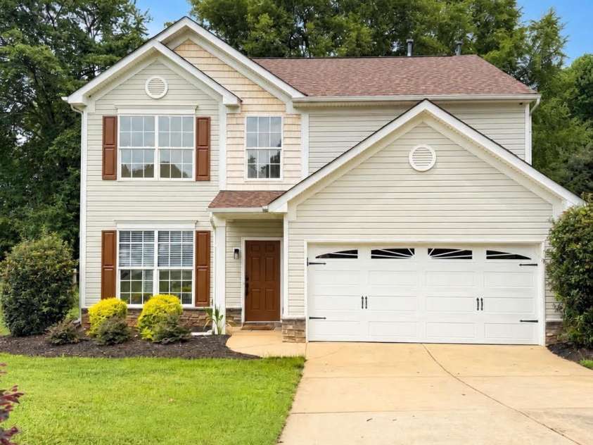 126 Matlen Drive, Mooresville, NC 28117.  MLS# CAR4373700, YatesRealty ID 26222. 