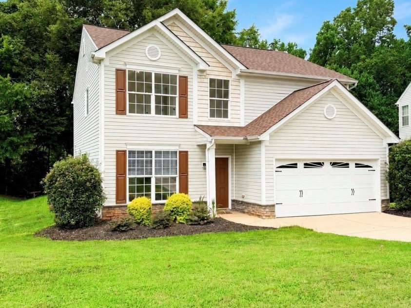 126 Matlen Drive, Mooresville, NC 28117.  MLS# CAR4373700, YatesRealty ID 26222. 