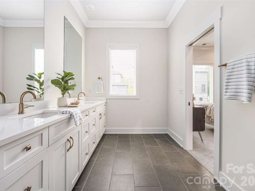 920 Van Every Street, Charlotte, NC 28205.  MLS# CAR4375344, YatesRealty ID 26223. 