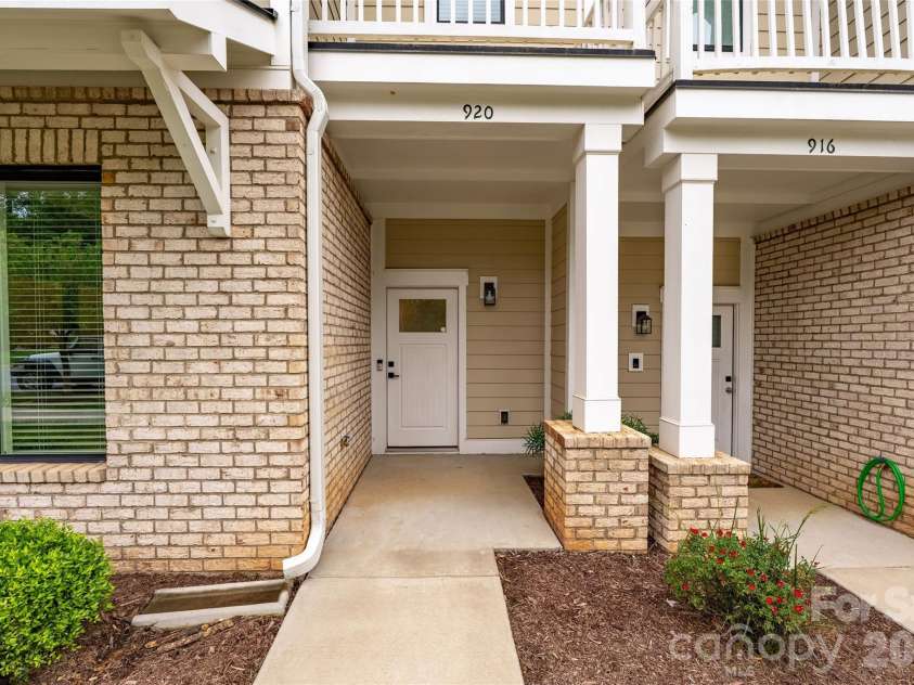 920 Van Every Street, Charlotte, NC 28205.  MLS# CAR4375344, YatesRealty ID 26223. Covered entry