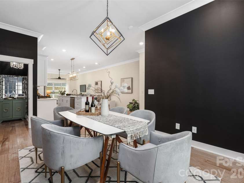 920 Van Every Street, Charlotte, NC 28205.  MLS# CAR4375344, YatesRealty ID 26223. Dining Area
