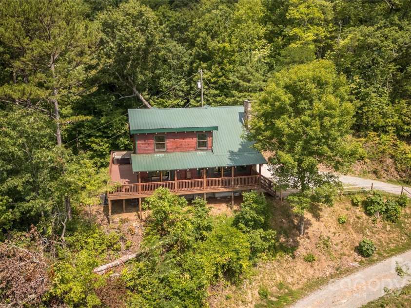 460 Briggs Cove Road, Robbinsville, NC 28771.  MLS# CAR4278601, YatesRealty ID 26224. 