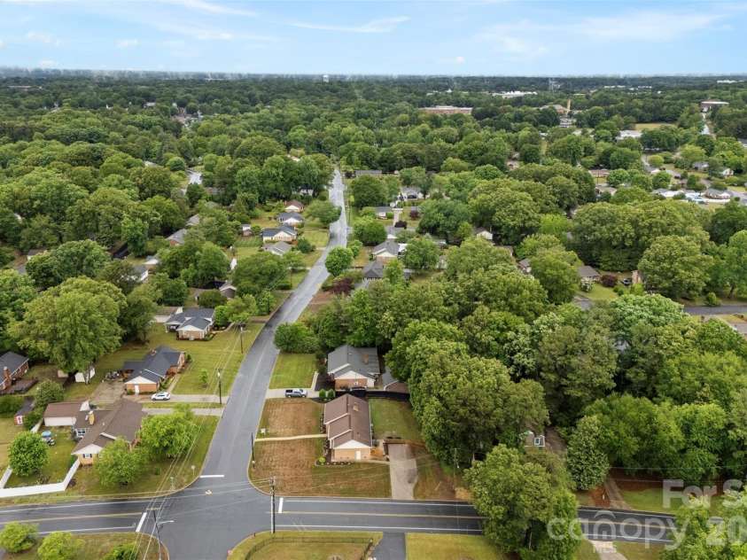 1254 Churchill Drive, Gastonia, NC 28054.  MLS# CAR4377477, YatesRealty ID 26225. 