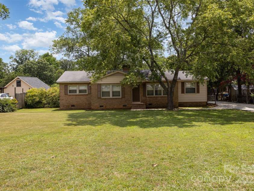 754 Cambridge Circle, Rock Hill, SC 29730.  MLS# CAR4282010, YatesRealty ID 26225. 