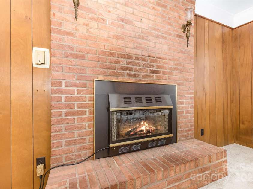 754 Cambridge Circle, Rock Hill, SC 29730.  MLS# CAR4282010, YatesRealty ID 26225. 