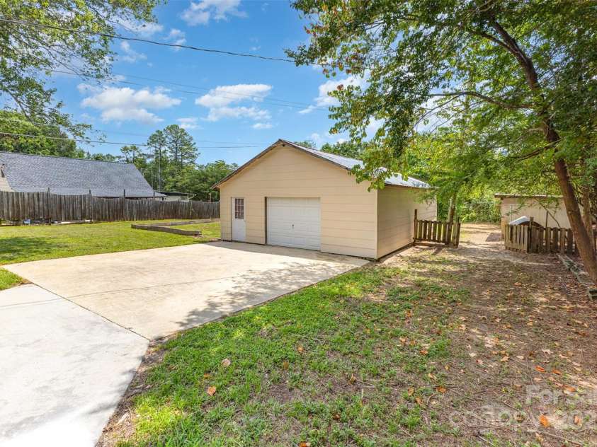 754 Cambridge Circle, Rock Hill, SC 29730.  MLS# CAR4282010, YatesRealty ID 26225. 