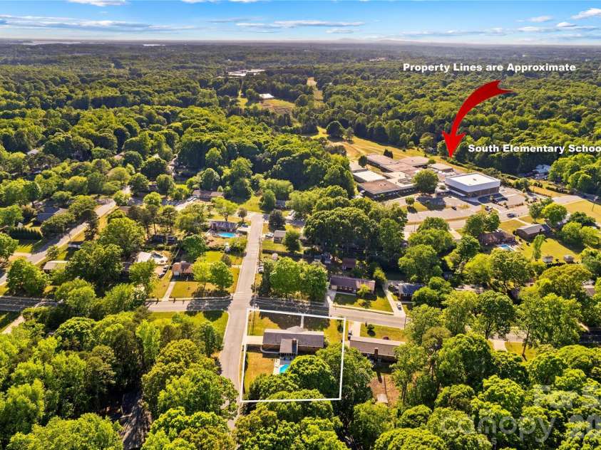 868 Fieldstone Road, Mooresville, NC 28115.  MLS# CAR4377553, YatesRealty ID 26226. 