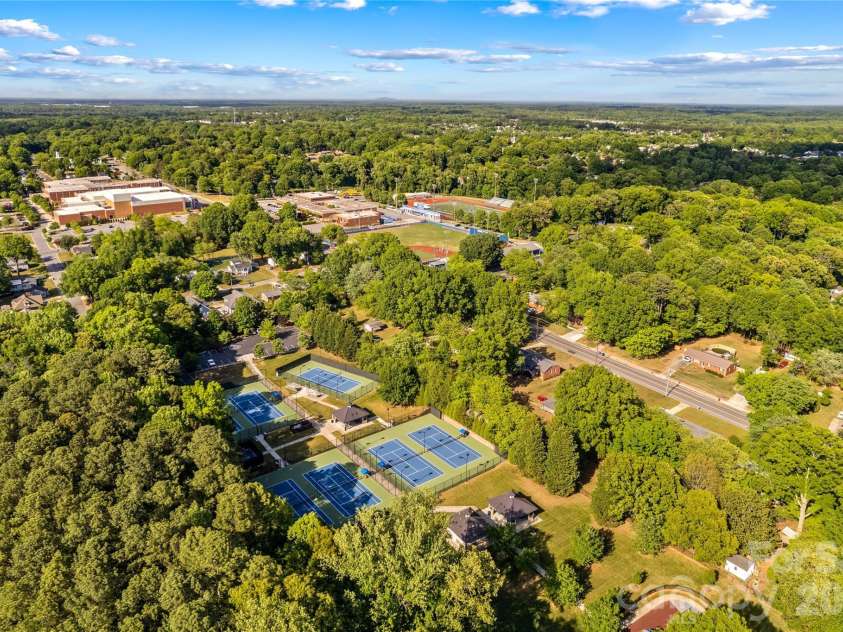 868 Fieldstone Road, Mooresville, NC 28115.  MLS# CAR4377553, YatesRealty ID 26226. 