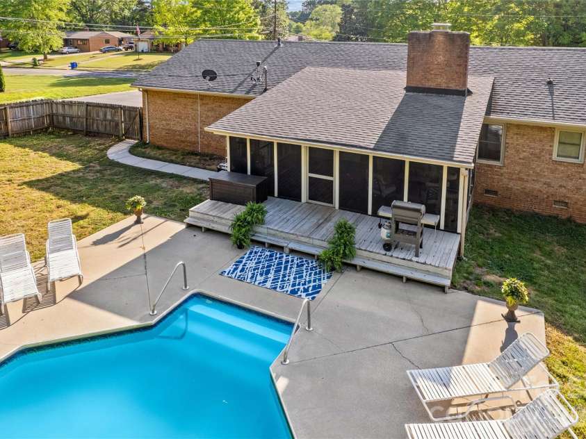 868 Fieldstone Road, Mooresville, NC 28115.  MLS# CAR4377553, YatesRealty ID 26226. 
