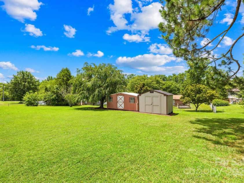 636 Hillcrest Street, Hudson, NC 28638.  MLS# CAR4281953, YatesRealty ID 26228. 