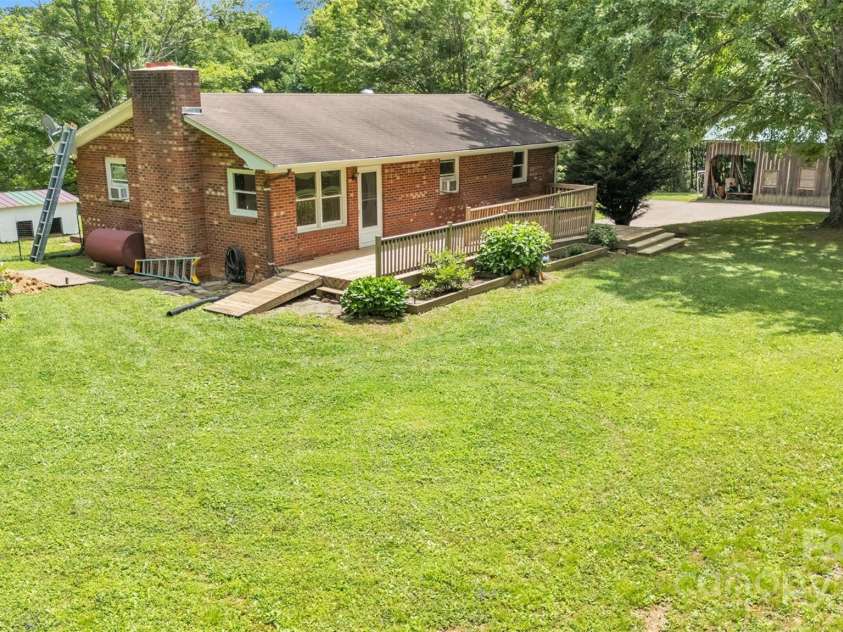 468 NC 16 Highway, Crumpler, NC 28617.  MLS# CAR4282183, YatesRealty ID 26229. 