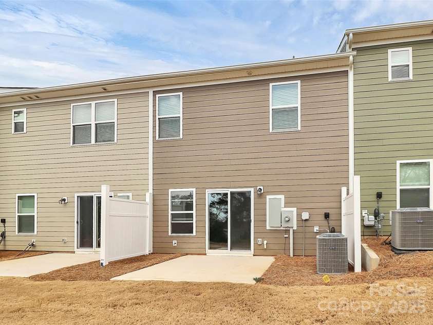 2749 Yeager Drive, Concord, NC 28027.  MLS# CAR4234382, YatesRealty ID 2623. 