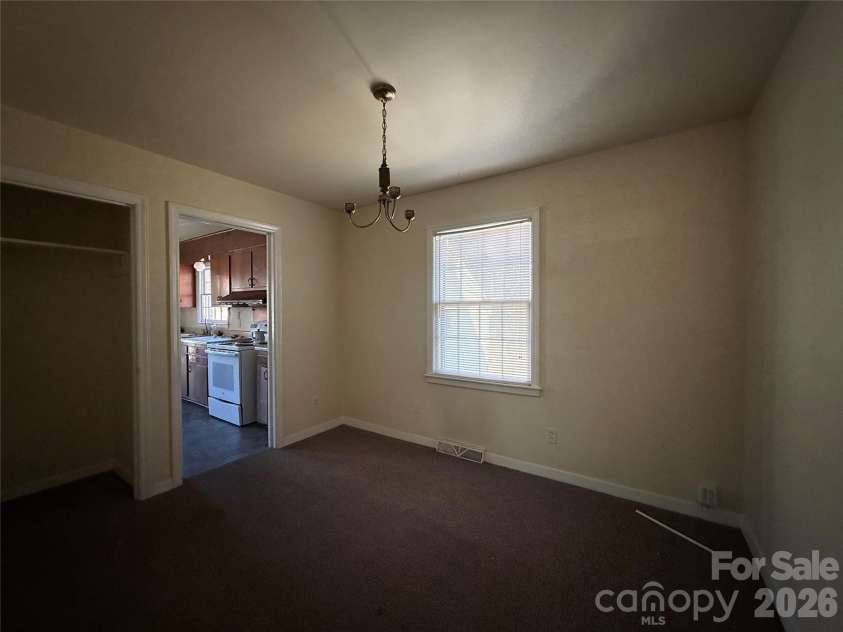 2924 Burbank Drive, Charlotte, NC 28216.  MLS# CAR4349083, YatesRealty ID 2623. 