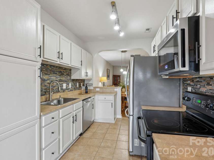 2038 Oakstone Drive, Monroe, NC 28110.  MLS# CAR4380777, YatesRealty ID 26230. 
