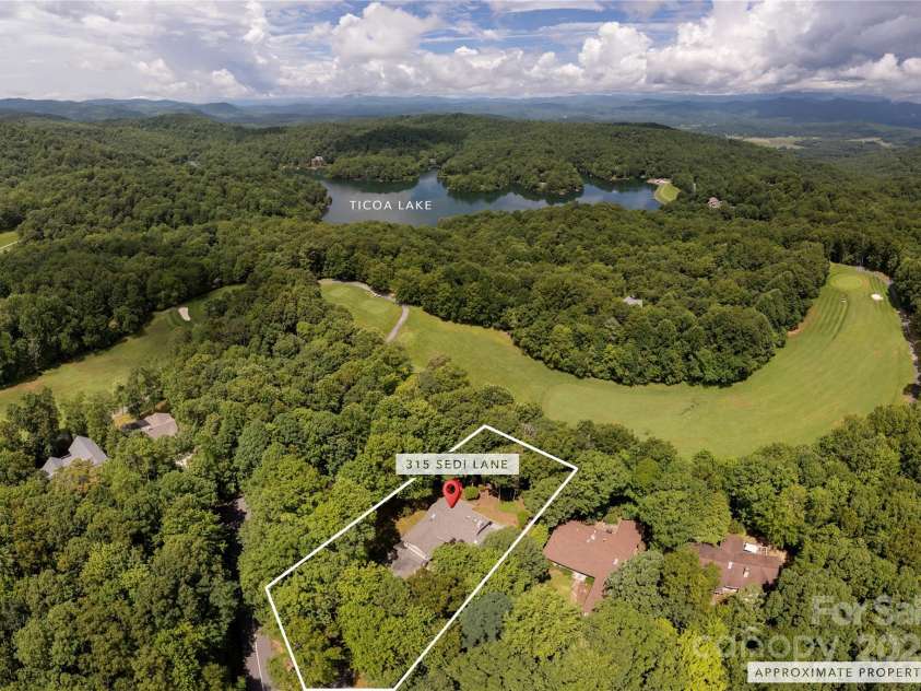 315 Sedi Lane, Brevard, NC 28712.  MLS# CAR4281627, YatesRealty ID 26231. 