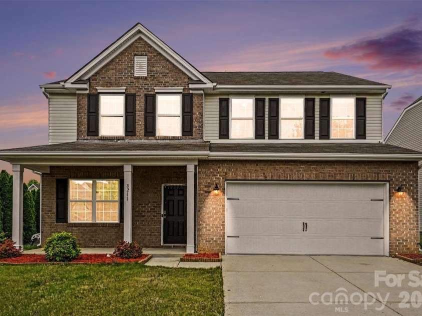 8211 Pamplin Court, Charlotte, NC 28273.  MLS# CAR4382541, YatesRealty ID 26232. 