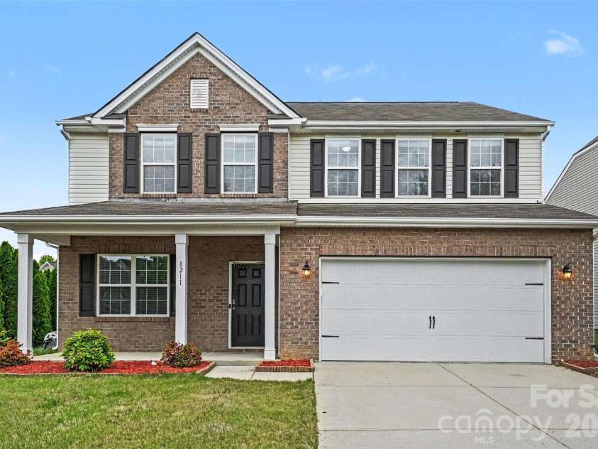 8211 Pamplin Court, Charlotte, NC 28273.  MLS# CAR4382541, YatesRealty ID 26232. 