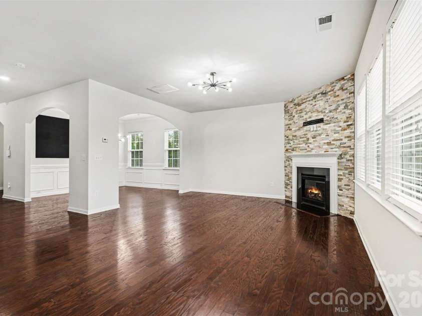 8211 Pamplin Court, Charlotte, NC 28273.  MLS# CAR4382541, YatesRealty ID 26232. 