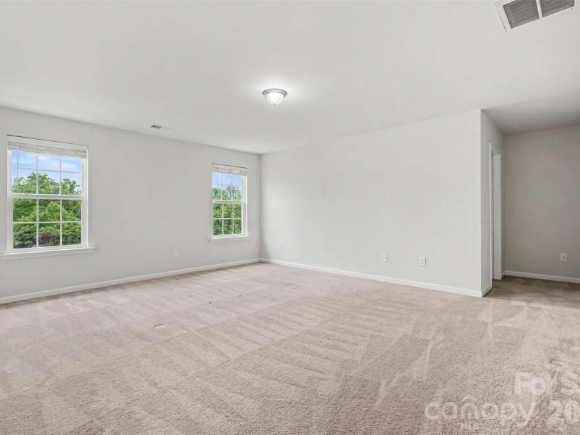 8211 Pamplin Court, Charlotte, NC 28273.  MLS# CAR4382541, YatesRealty ID 26232. 