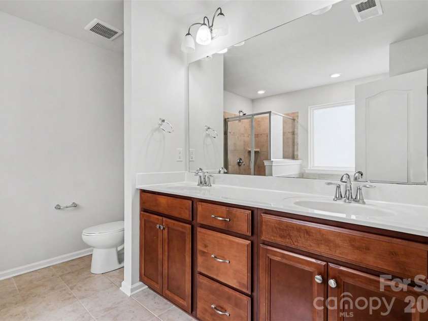 8211 Pamplin Court, Charlotte, NC 28273.  MLS# CAR4382541, YatesRealty ID 26232. 