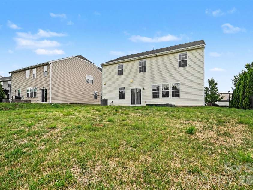 8211 Pamplin Court, Charlotte, NC 28273.  MLS# CAR4382541, YatesRealty ID 26232. 