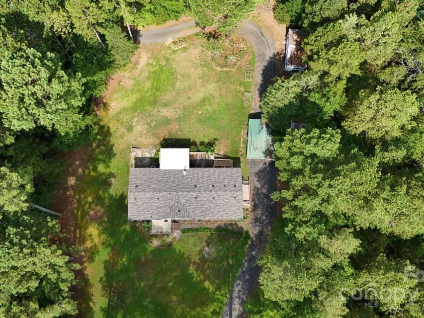 837 Huntington Drive, Fort Lawn, SC 29714.  MLS# CAR4280365, YatesRealty ID 26234. Overview