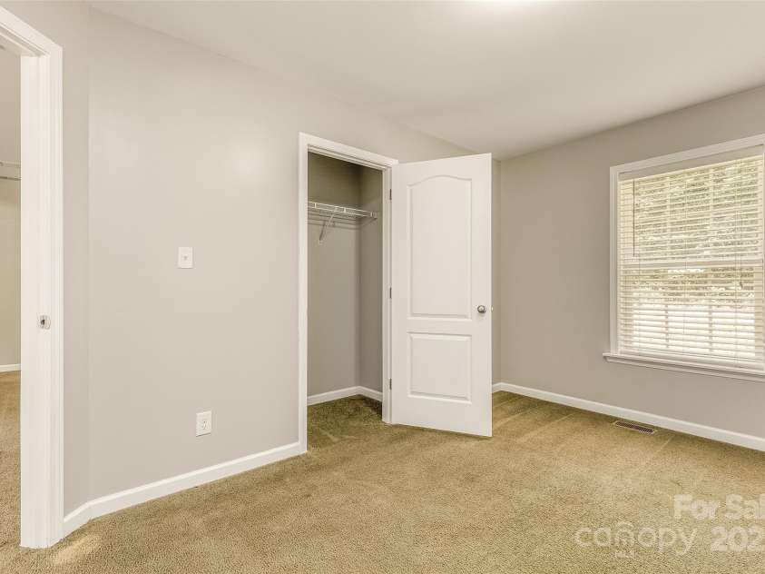 161 Odell Road, Statesville, NC 28625.  MLS# CAR4277024, YatesRealty ID 26235. 