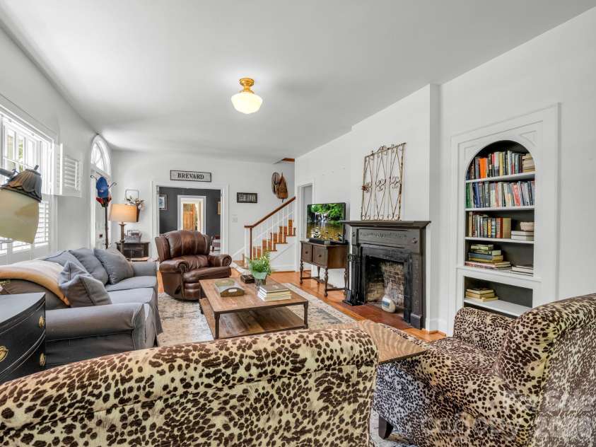 536 Maple Street, Brevard, NC 28712.  MLS# CAR4383201, YatesRealty ID 26235. 