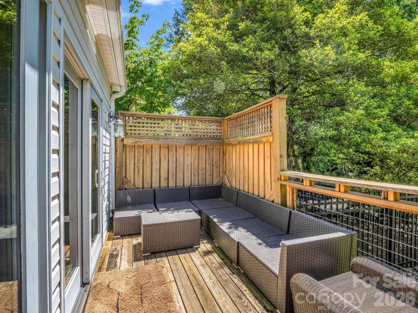 536 Maple Street, Brevard, NC 28712.  MLS# CAR4383201, YatesRealty ID 26235. 