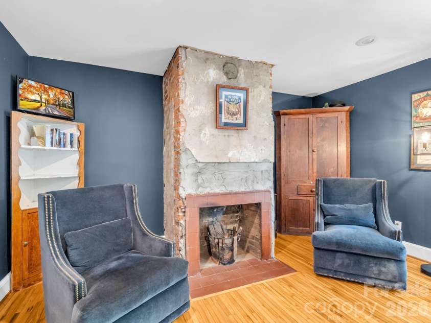 536 Maple Street, Brevard, NC 28712.  MLS# CAR4383201, YatesRealty ID 26235. 