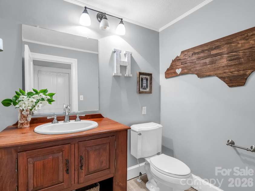 536 Maple Street, Brevard, NC 28712.  MLS# CAR4383201, YatesRealty ID 26235. 